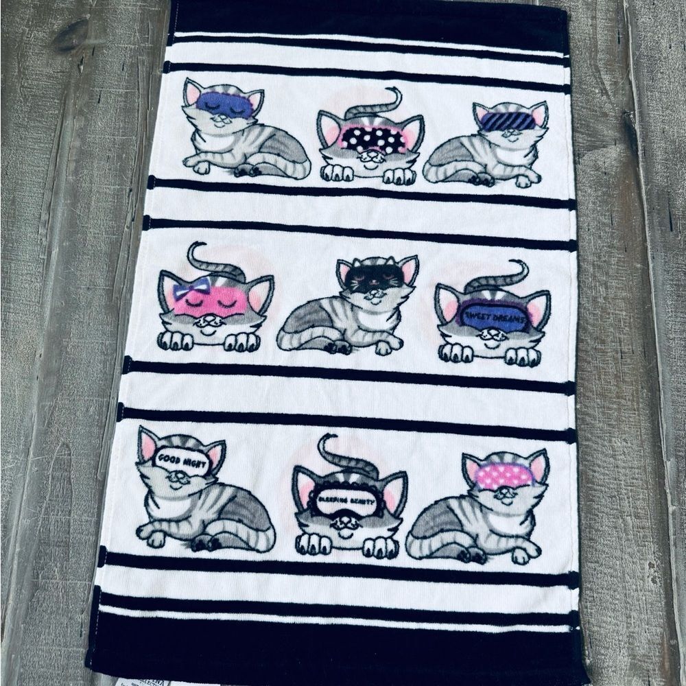 Cat Nap Cute Kitties Bathroom Hand Towel
